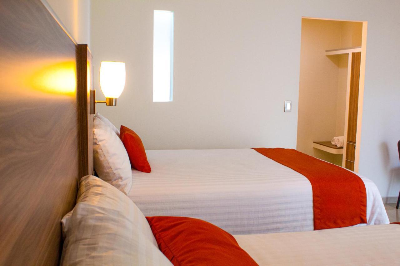 La Casa Del Reloj - Zona De Hospitales Otel Meksika Dış mekan fotoğraf