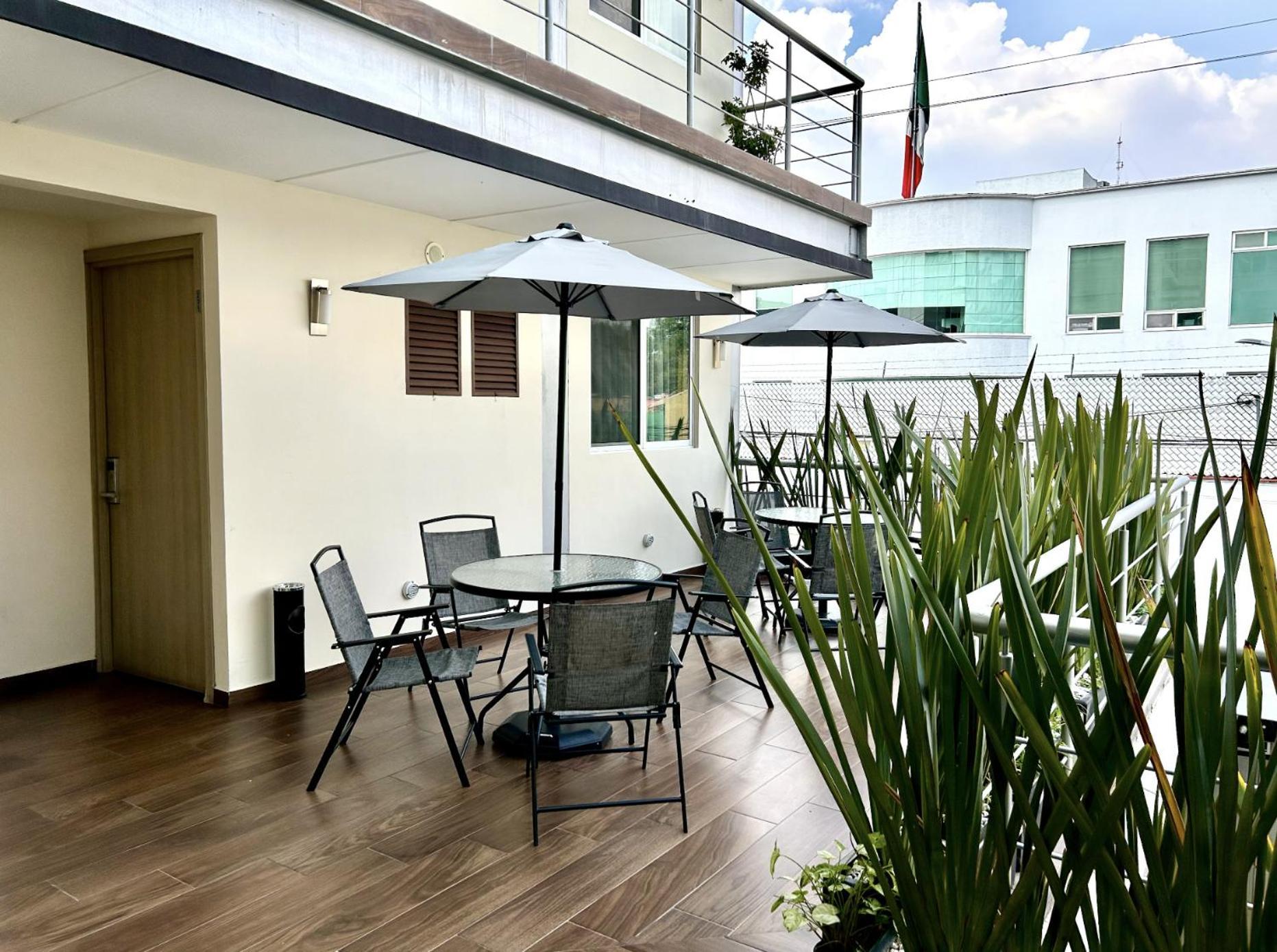 La Casa Del Reloj - Zona De Hospitales Otel Meksika Dış mekan fotoğraf
