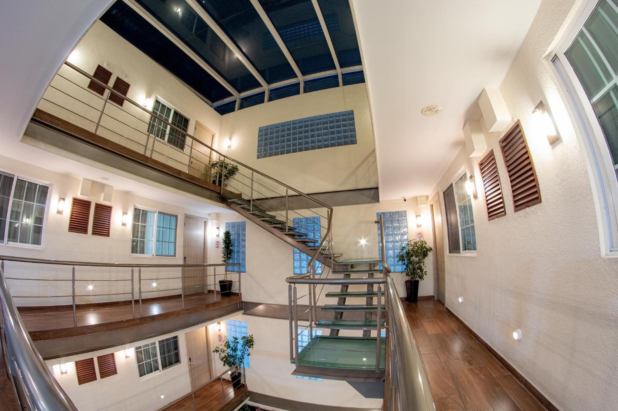 La Casa Del Reloj - Zona De Hospitales Otel Meksika Dış mekan fotoğraf